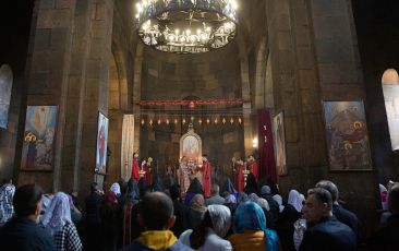 Ավագ հինգշաբթին Մայր Աթոռ Սուրբ Էջմիածնում