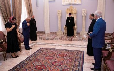 Մայր Աթոռում տեղի ունեցավ շքանշանի հանձնման արարողություն