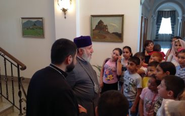 Հանդիպում ուխտավորների հետ