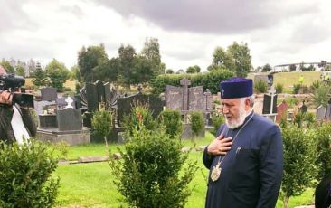 Ամենայն Հայոց Կաթողիկոսն այցելեց Ավստրալիայի և Նոր Զելանդիայի հայոց թեմի նախկին առաջնորդ՝ երջանկահիշատակ Տ. Աղան Արքեպիսկոպոս Պալիոզյանի գերեզմանին
