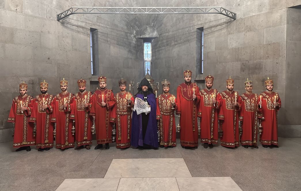 Կատարվեց Սուրբ Ստեփանոս նախավկայի և առաջին մարտիրոսի տոնի նախատոնակը