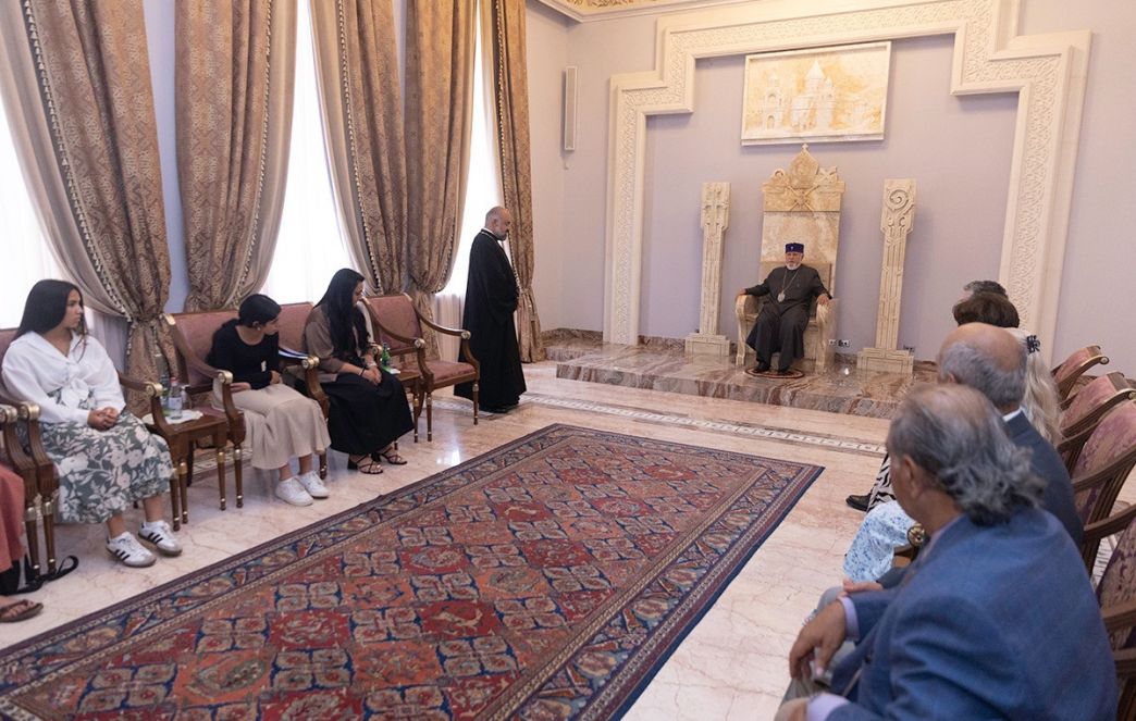 Ամենայն Հայոց Կաթողիկոսն ընդունեց ԱՄՆ Հայոց Արևելյան թեմի ուխտավորներին