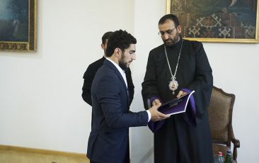 Olympic Medalists Visit the Mother See of Holy Etchmiadzin