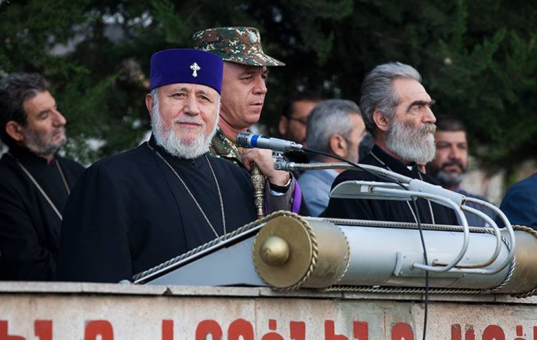 Ամենայն Հայոց Կաթողիկոսը հանդիպում ունեցավ զինվորների հետ
