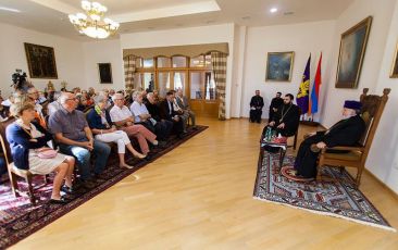 Catholicos of All Armenians Received Delegation of Doctors from French Urological Association
