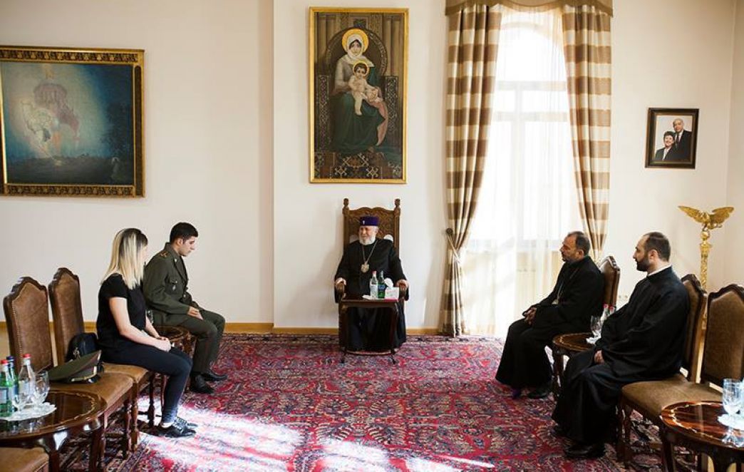 Ամենայն Հայոց Կաթողիկոսն ընդունեց  ավագ լեյտենանտ Սարգիս Գաբրիելյանին
