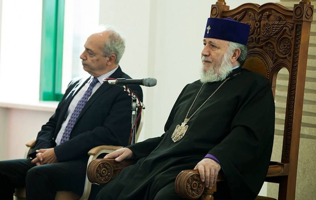 Ամենայն Հայոց Կաթողիկոսն ընդունեց ‹‹IEEE EWDTS’ 2016` Արևելք-Արևմուտք. նախագծում և թեստ›› միջազգային գիտաժողովի մասնակիցներին