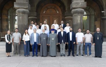 Catholicos of All Armenians Meets with Our Way Movement Representatives