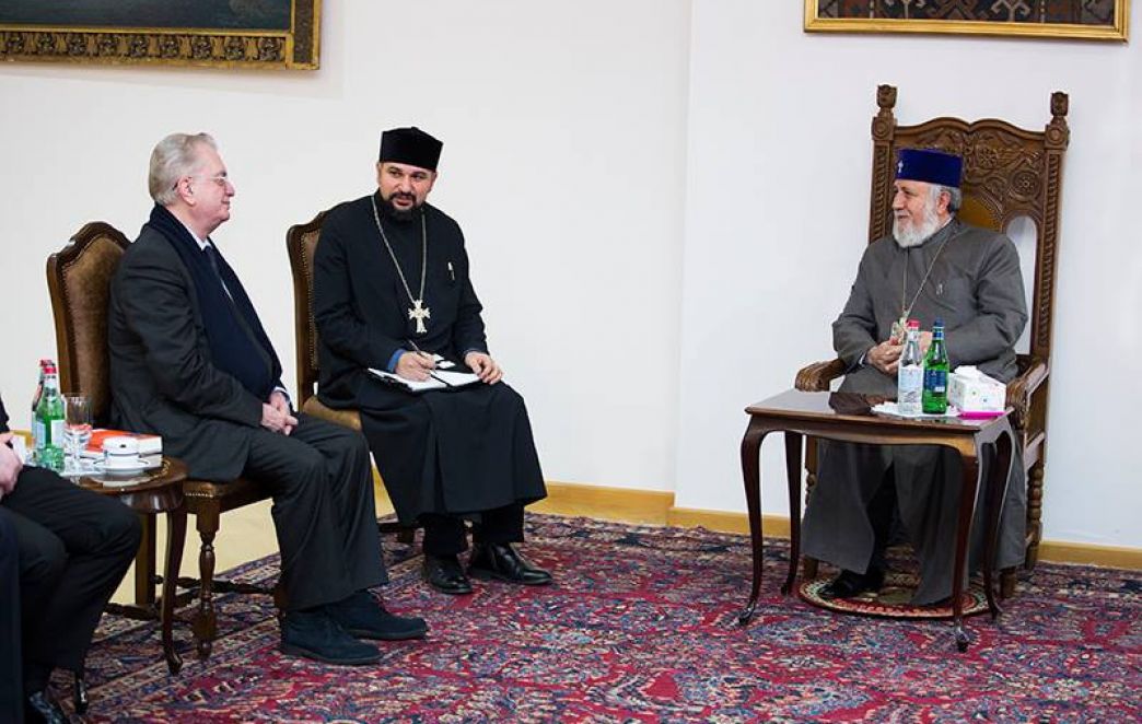Catholicos of All Armenians Received Hermitage Museum Director