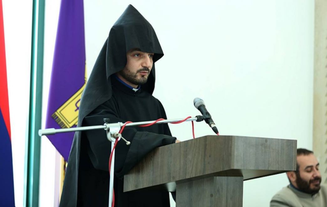 Մայր Աթոռ Սուրբ Էջմիածնում տեղի ունեցավ վարդապետական թեզի պաշտպանություն