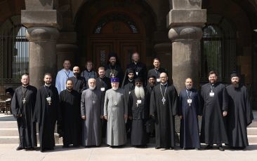 Catholicos of All Armenians Welcomes Participants of Conference Commemorating 1700th Anniversary of First Council of Nicaea