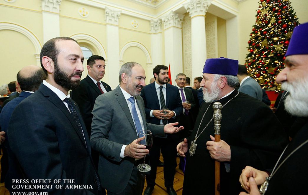 Ն.Ս.Օ.Տ.Տ. Գարեգին Երկրորդ Ծայրագույն Պատրիարք և Ամենայն Հայոց Կաթողիկոսը հանդիպեց ՀՀ Վարչապետ Նիկոլ Փաշինյանին