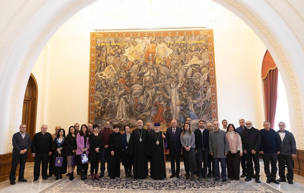 Catholicos of All Armenians Congratulates Mother See Staff