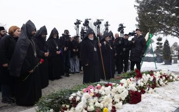 Republican Prayer Service and “Yerablur” Military Pantheon Visit for Armenian Army Day