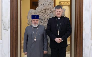 Ամենայն Հայոց Կաթողիկոսն ընդունեց Սուրբ Աթոռի առաքելական նվիրակին
