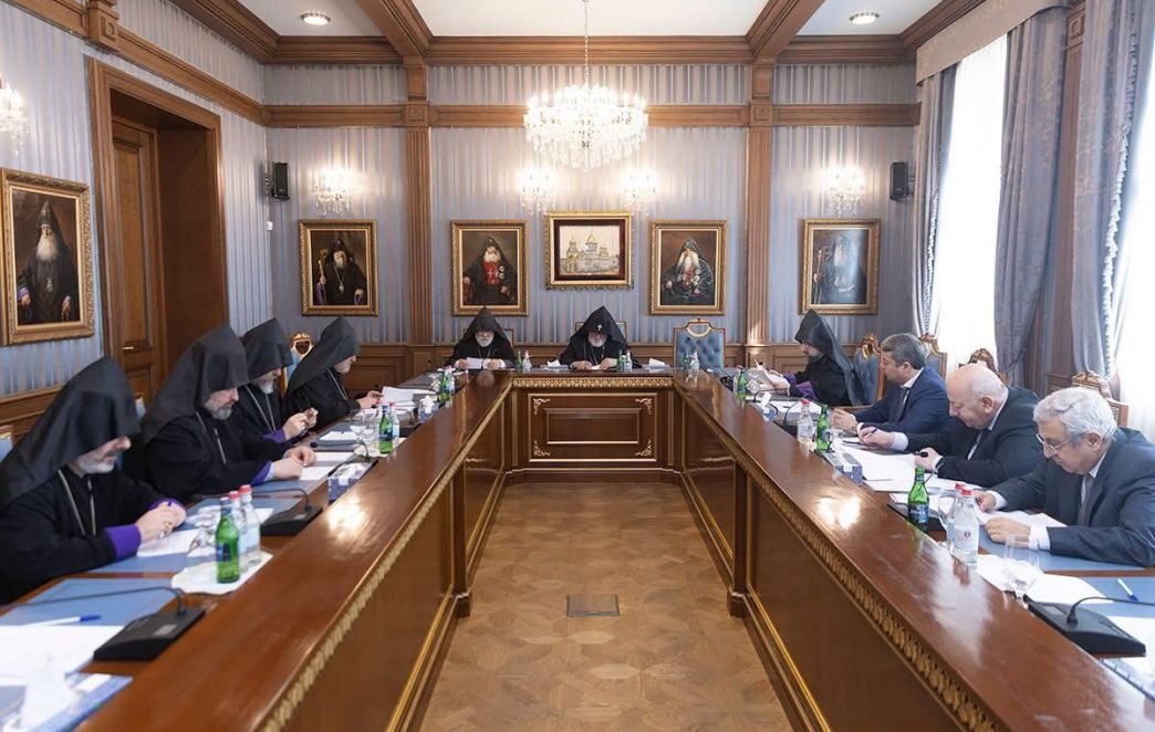Մայր Աթոռ Սուրբ Էջմիածնում սկսվեց Գերագույն հոգևոր խորհրդի ժողովը