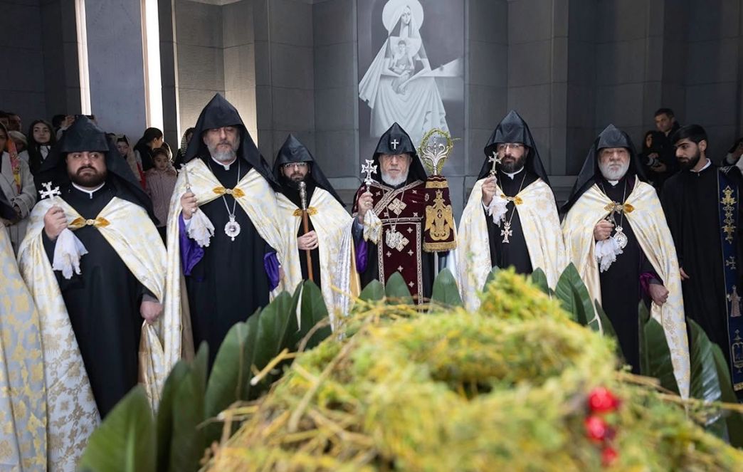 Ծաղկազարդի տոնը Մայր Աթոռ Սուրբ Էջմիածնում