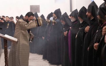 Միածնաէջ Մայր Տաճարում կատարվեց Խավարման կարգը