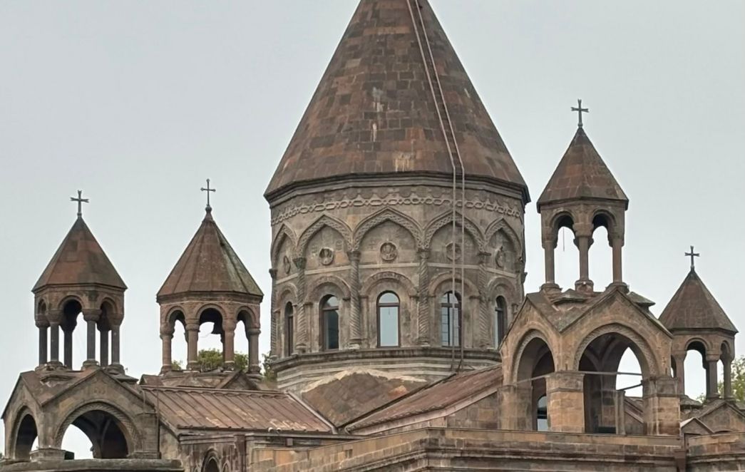 Մայր Աթոռ Սուրբ Էջմիածինը խստորեն դատապարտում է Ադրբեջանի իշխանությունների կողմից իրականացվող Արցախի հոգևոր և մշակութային ժառանգության հետևողական ոչնչացումը