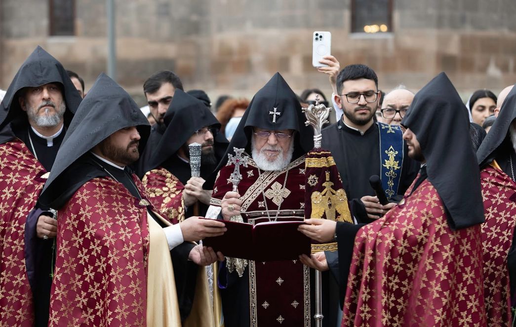 Հայոց Ցեղասպանության սուրբ նահատակների ոգեկոչման արարողությունները Մայր Աթոռ Սուրբ Էջմիածնում