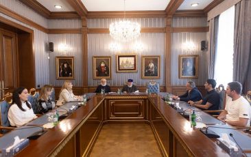Ամենայն Հայոց Կաթողիկոսն ընդունեց «Մարդու իրավունքների և Ցեղասպանագիտության կենտրոն» ՀԿ ներկայացուցիչներին