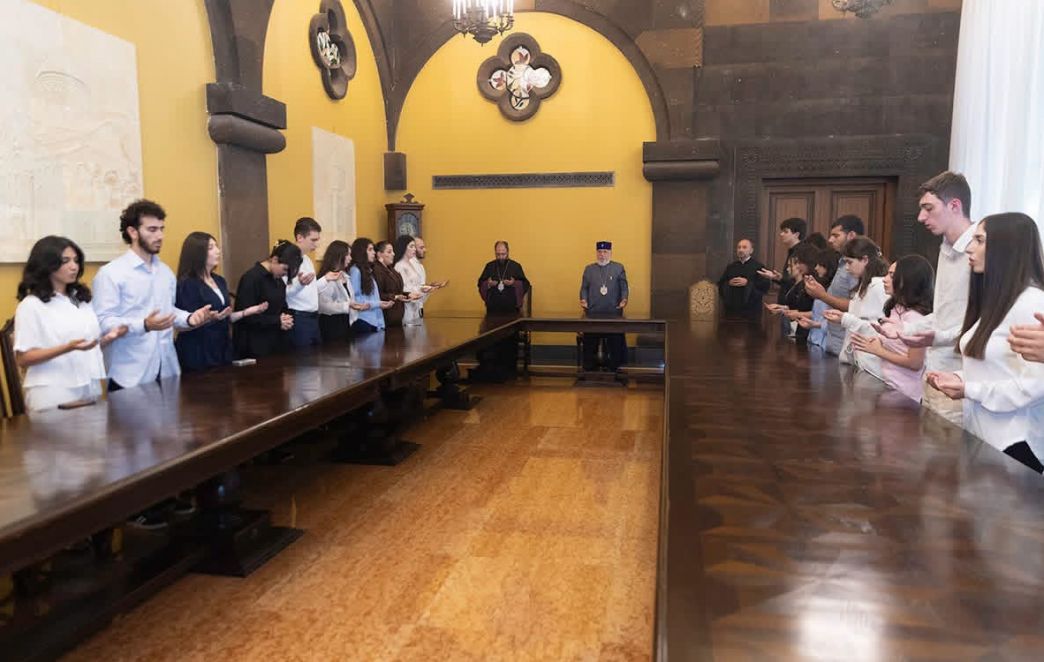 Ամենայն Հայոց Կաթողիկոսն ընդունեց  հայագիտական դասընթացներին մասնակից սփյուռքահայ երիտասարդներին