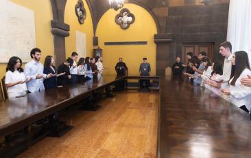 Ամենայն Հայոց Կաթողիկոսն ընդունեց  հայագիտական դասընթացներին մասնակից սփյուռքահայ երիտասարդներին