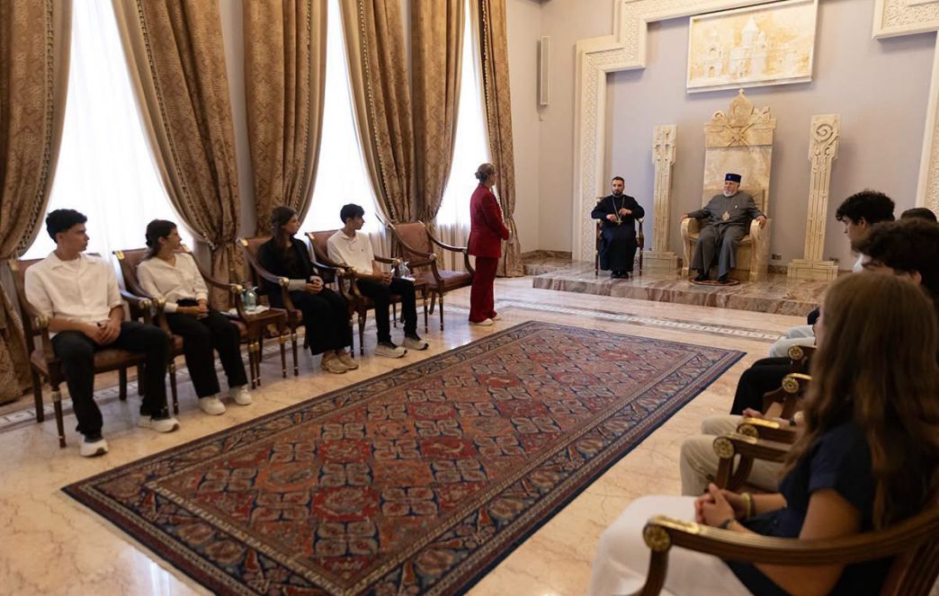 Ամենայն Հայոց Կաթողիկոսն ընդունեց ՀԲԸՄ «Բացահայտիր Հայաստանը» ծրագրի մասնակիցներին