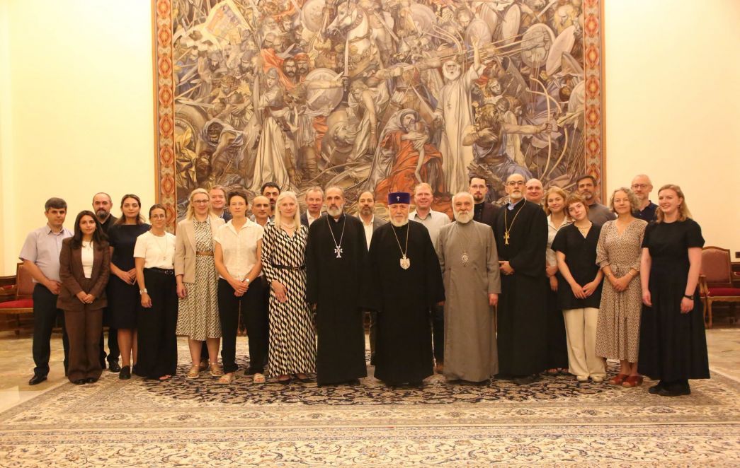 Catholicos of All Armenians Receives Participants of the International Conference “The Land of Noah: Christianity after Postmodernism”
