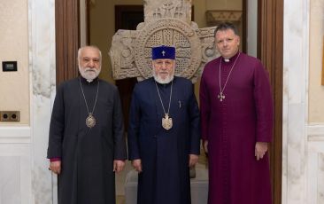Ամենայն Հայոց Կաթողիկոսն ընդունեց  Անգլիկան Եկեղեցու Նորվիչի թեմակալ առաջնորդին