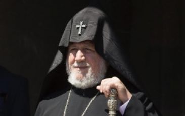 Catholicos of All Armenians Sends Letter of Condolence to British Prime Minister