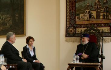 Ամենայն Հայոց Կաթողիկոսն ընդունեց Միլանի նահանգապետին 