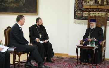 His Holiness Karekin II Receives Newly Appointed Ambassador of Australia