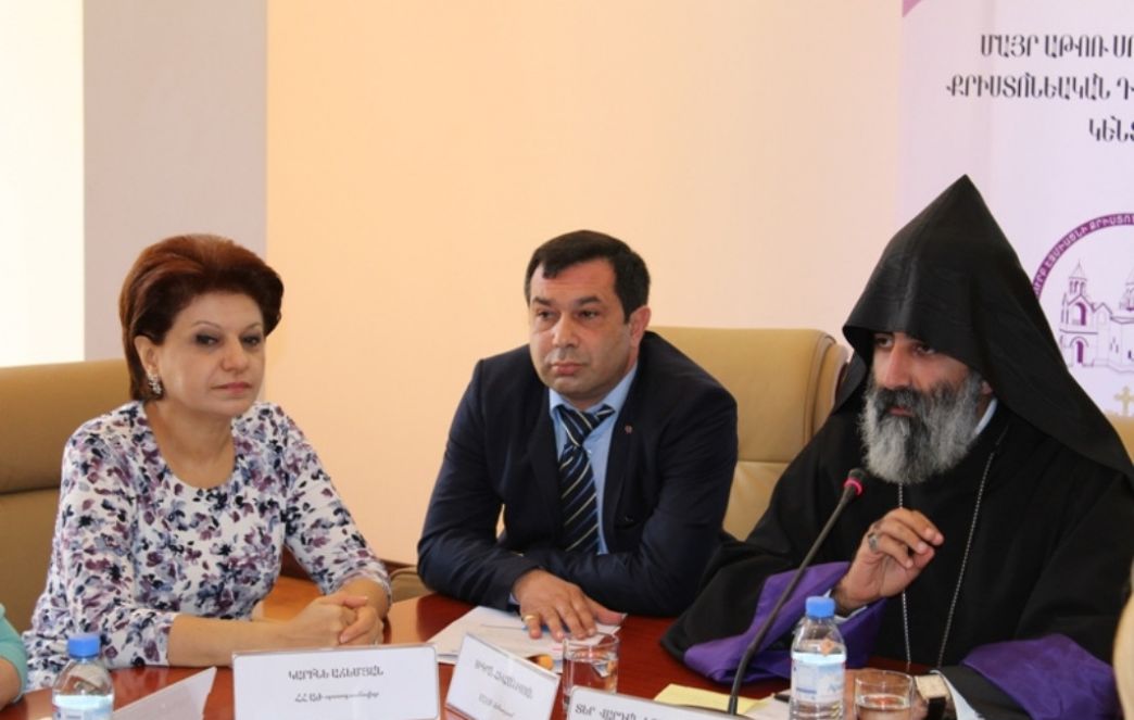 Christian Education Center Hosts Round Table Discussion on Children’s Issues