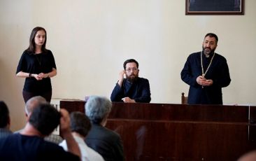 Financial Assistance Provided to 100 Families from Syria