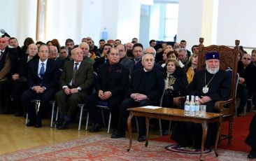 Մայր Աթոռ Սուրբ Էջմիածնում տեղի ունեցավ շքանշանների հանձնման արարողություն