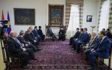 Ամենայն Հայոց Կաթողիկոսն ընդունեց  Չեխիայի Հանրապետության Պատգամավորների պալատի նախագահին