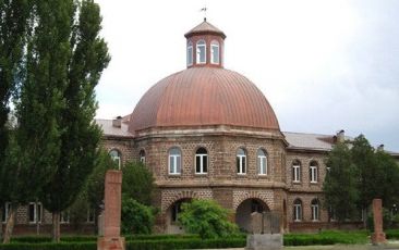 Քահանայից պատրաստման լսարանը հայտարարում է 2019-2020 ուս. տարվա ընդունելություն