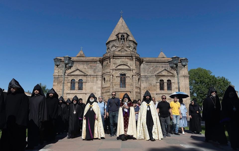 Տոնախմբվեց Սուրբ Հռիփսիմյանց կույսերի հիշատակը