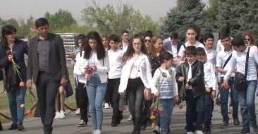 Visit of the students of the Armenian College and Philanthropic Academy of Kolkata to Tsitsernakaberd Memorial