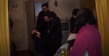 "Christmas Smile for Unknown Child" in Vanadzor