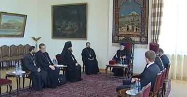 His Holiness Karekin II Receives Clergyman of the Russian and Romanian Orthodox Churches