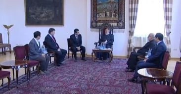 His Holiness Karekin II Received the Managing Director of ECLOF