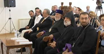 "Let There Be Light" Award 2014 Golden Apricot