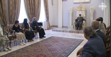 His Holiness Greets Pilgrims from Holy Archangels Armenian Church in Boston area