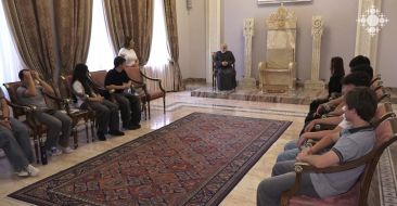 Young Pilgrims from Argentina Visit the Mother See of Holy Etchmiadzin