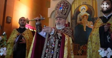 Archbishop Yezras Nersissian Consecrates Newly Built Church in Nakodka