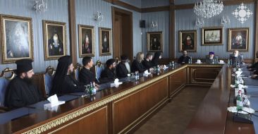 Catholicos of All Armenians Meets Participants of “Living the Creed Today: Commemorating the 1700th Anniversary of the First Ecumenical Council of Nicaea” Conference