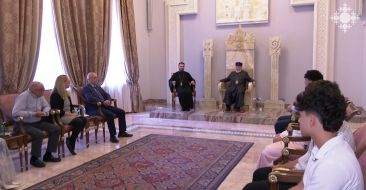 Students of Alex and Marie Manoogian School Met with the Catholicos of All Armenians