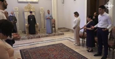 Catholicos of All Armenians received Armenian pilgrims from Brazil